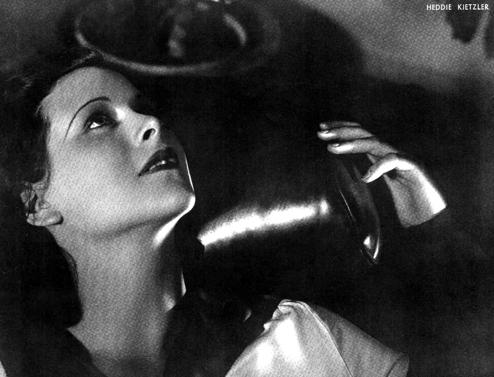 Lamarr’s first leading lady moment came in 1933, when the then-teen starred in 'Ecstasy.' Sparking controversy with its steamy scenes, the actress claimed she was “duped” into filming the movie's more divisive moments. 
